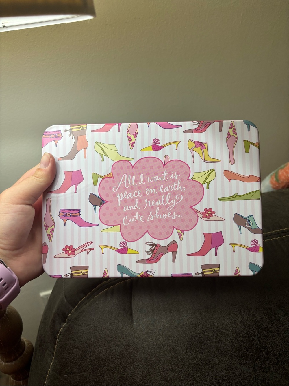 Hallmark Vintage All I Want Is Peace on Earth and Cute Shoes Stationary Tin Set